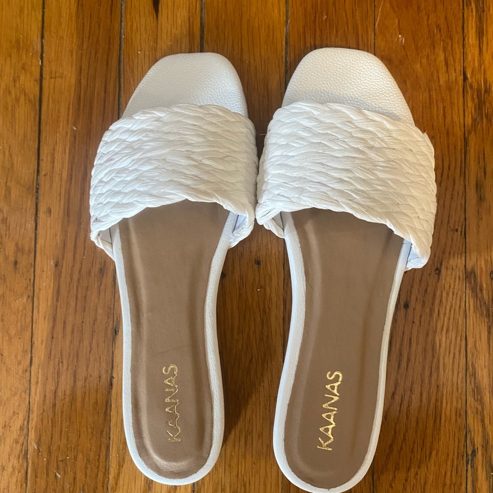 Key Largo Braided Sandal in White Never Worn sz 7